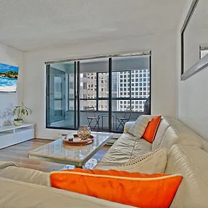 Prime Location Stylish Two-bedroom Overlooking Downtown Vancouver